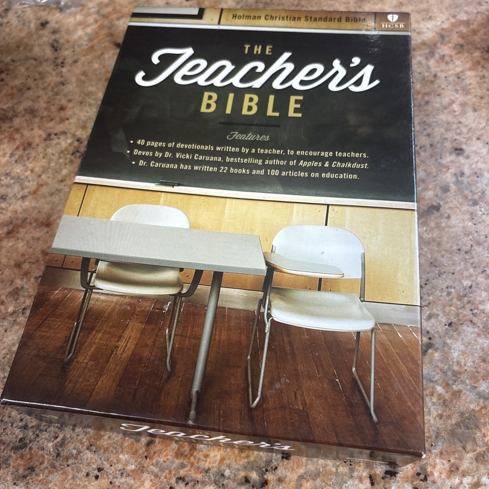 The Teacher's Bible Devotion HCSB New Open Box Bonded Leather Green Tan Holman